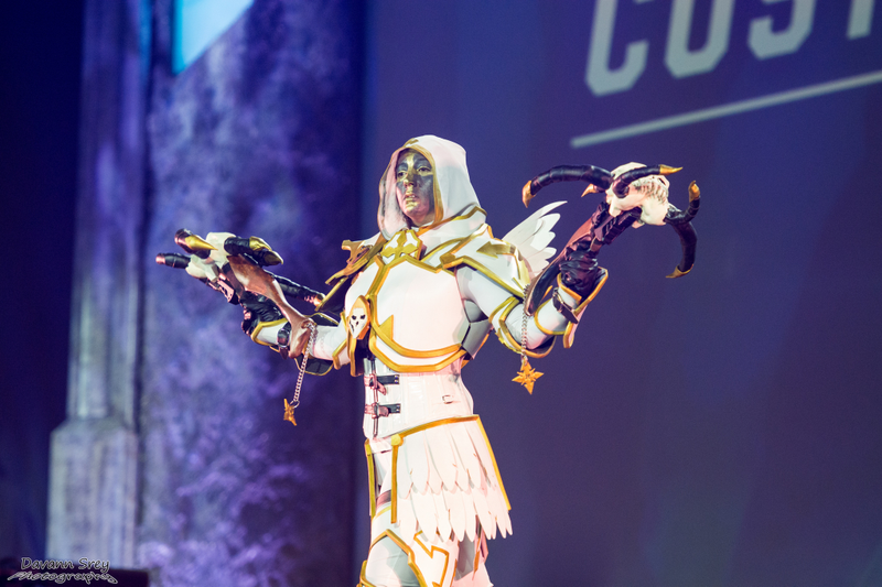 Illustration for article titled The Most Mind-Blowing and Astonishing Cosplay From BlizzCon 2015!